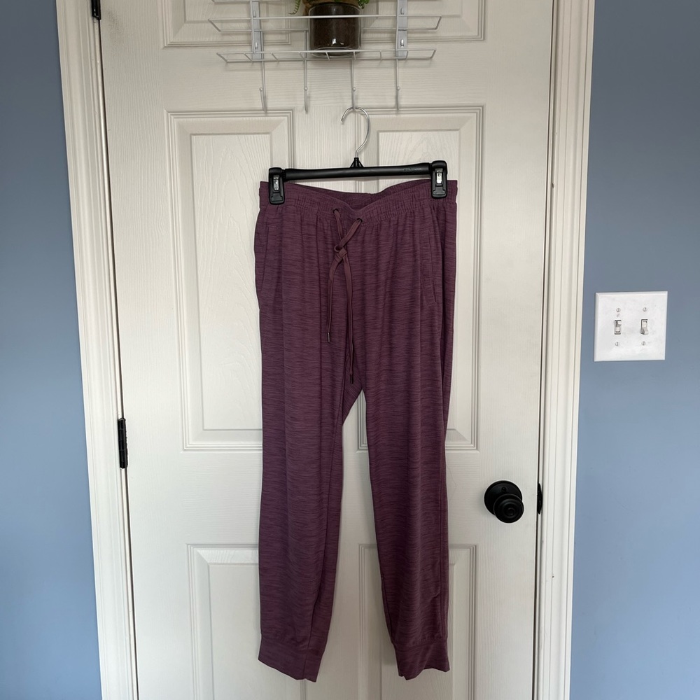 Women’s Old Navy Active Pink Breathe Joggers